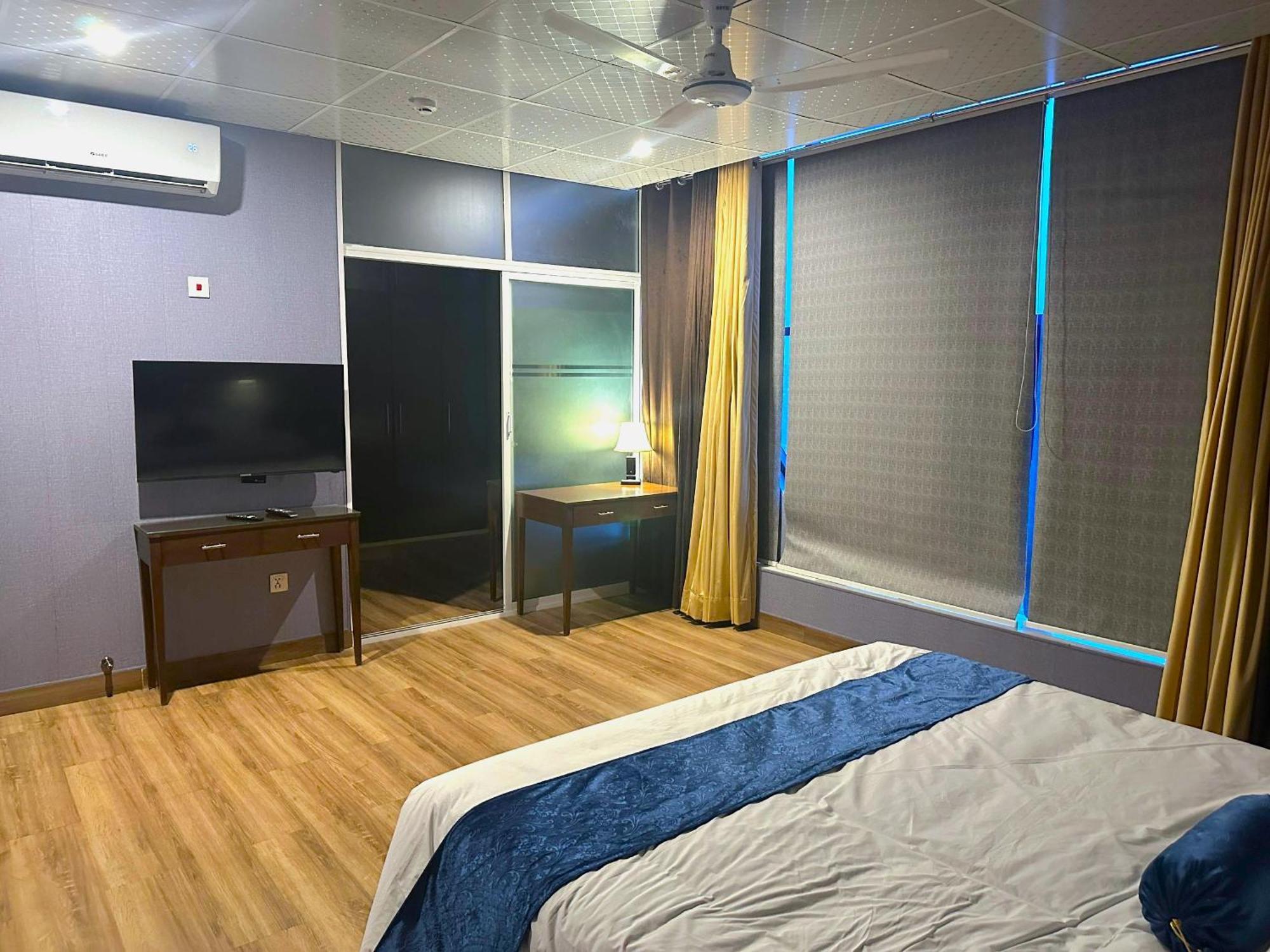 Luxury Apartment In Dha Phase 8, Near Allama Iqbal International Airport Lahore Exterior photo
