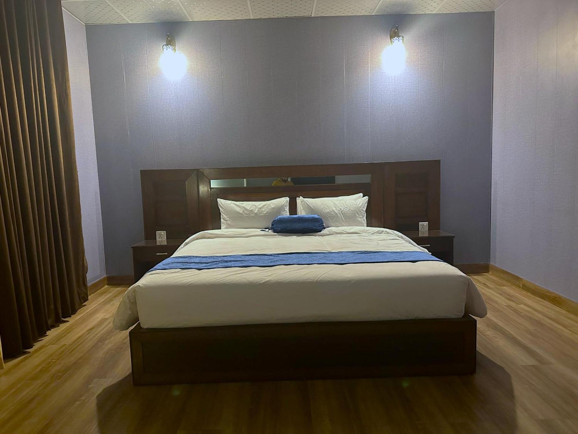 Luxury Apartment In Dha Phase 8, Near Allama Iqbal International Airport Lahore Exterior photo