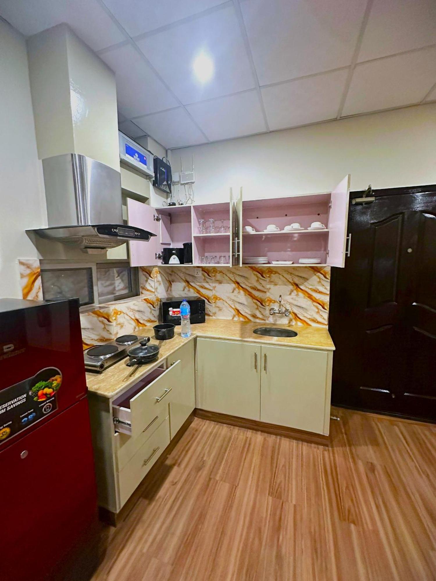 Luxury Apartment In Dha Phase 8, Near Allama Iqbal International Airport Lahore Exterior photo