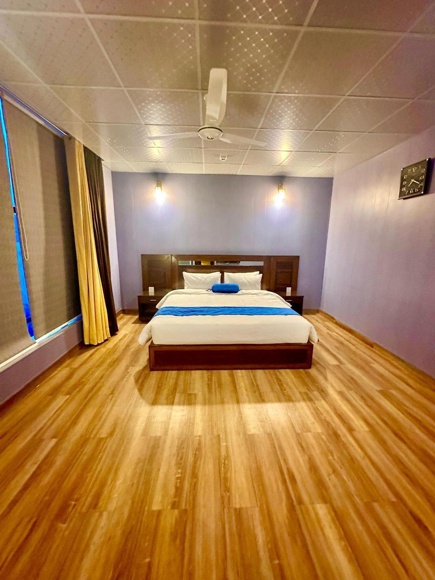 Luxury Apartment In Dha Phase 8, Near Allama Iqbal International Airport Lahore Exterior photo